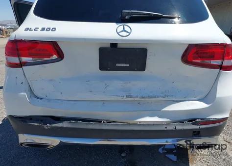 2017 Mercedes-Benz Glc 300 from USA, damaged, VIN WDC0G4JBXHF154835